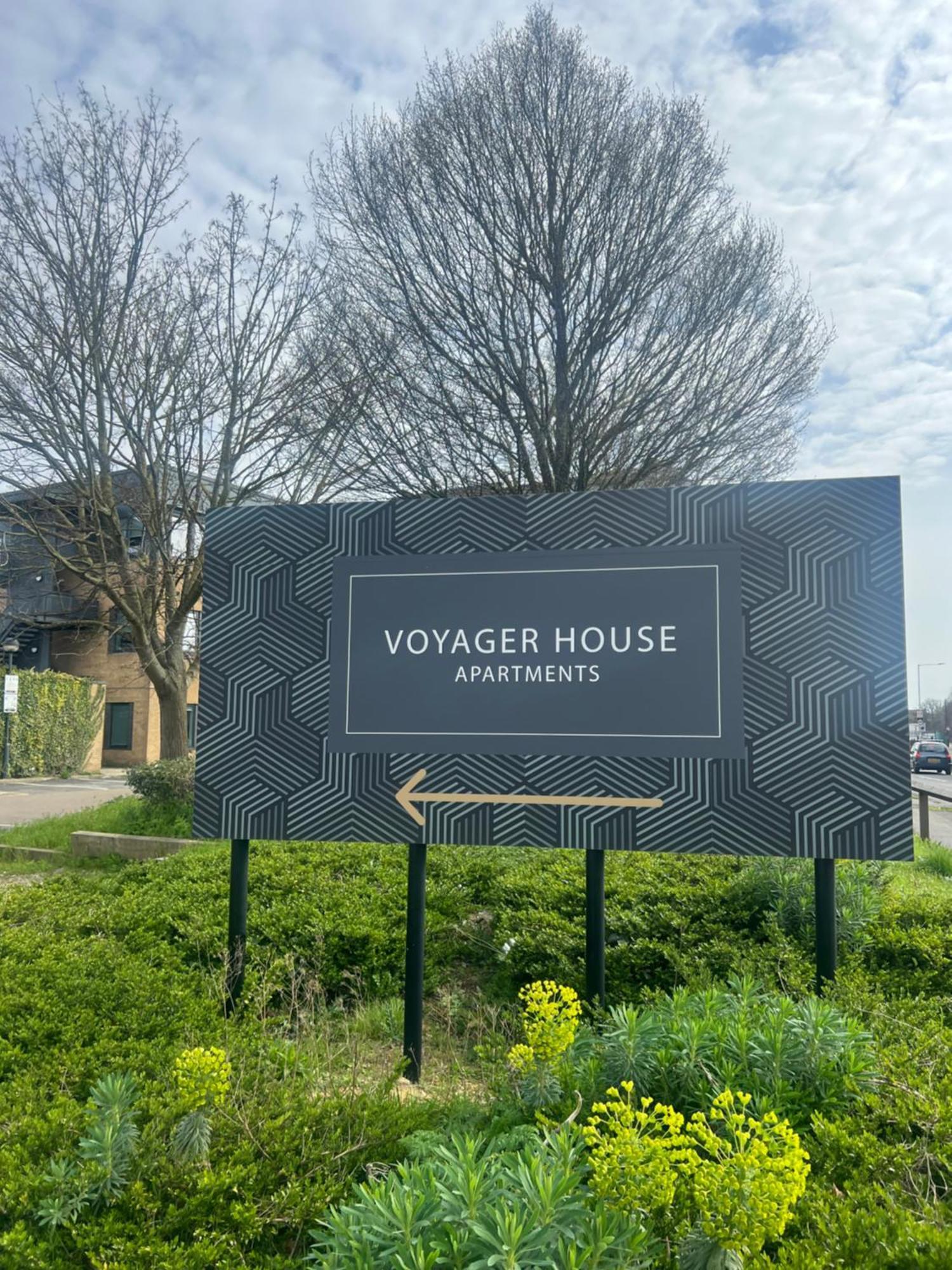 London Heathrow Airport Apartment Voyager House Terminal 12345 - Ev Electric And Parking Available Hillingdon Exterior foto